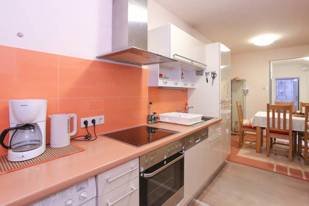 Apartment Mariahilf - 4Rooms4You Vienna Room photo