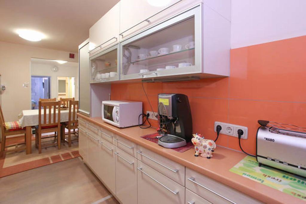 Apartment Mariahilf - 4Rooms4You Vienna Room photo